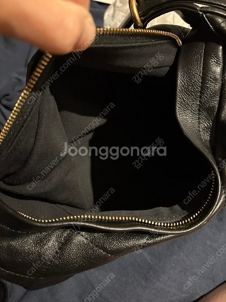 샤넬 22C AS2910 골드 메탈 체인 블랙 호보 숄더백--4